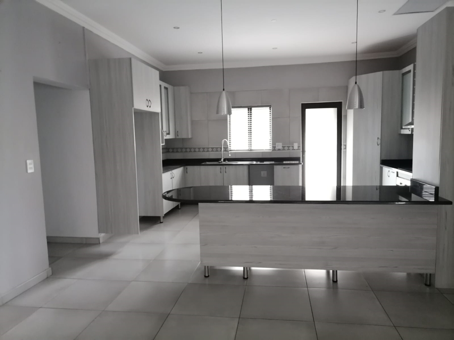 3 Bedroom Property for Sale in Geelhoutpark North West